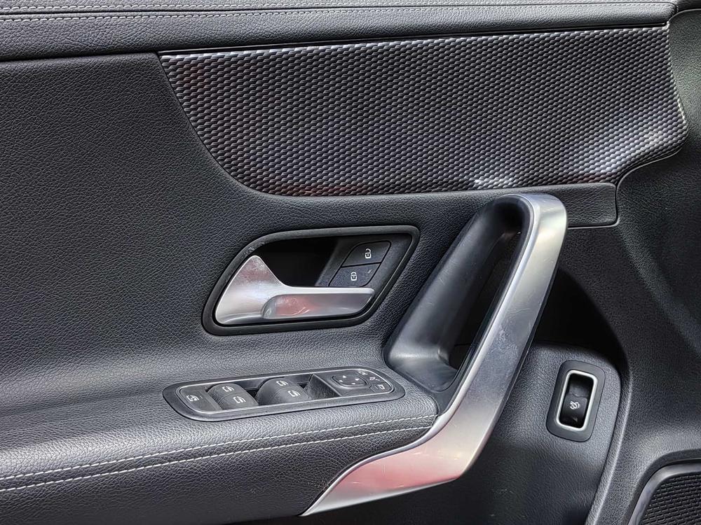 Mercedes-Benz Mercedes-Benz A-Class