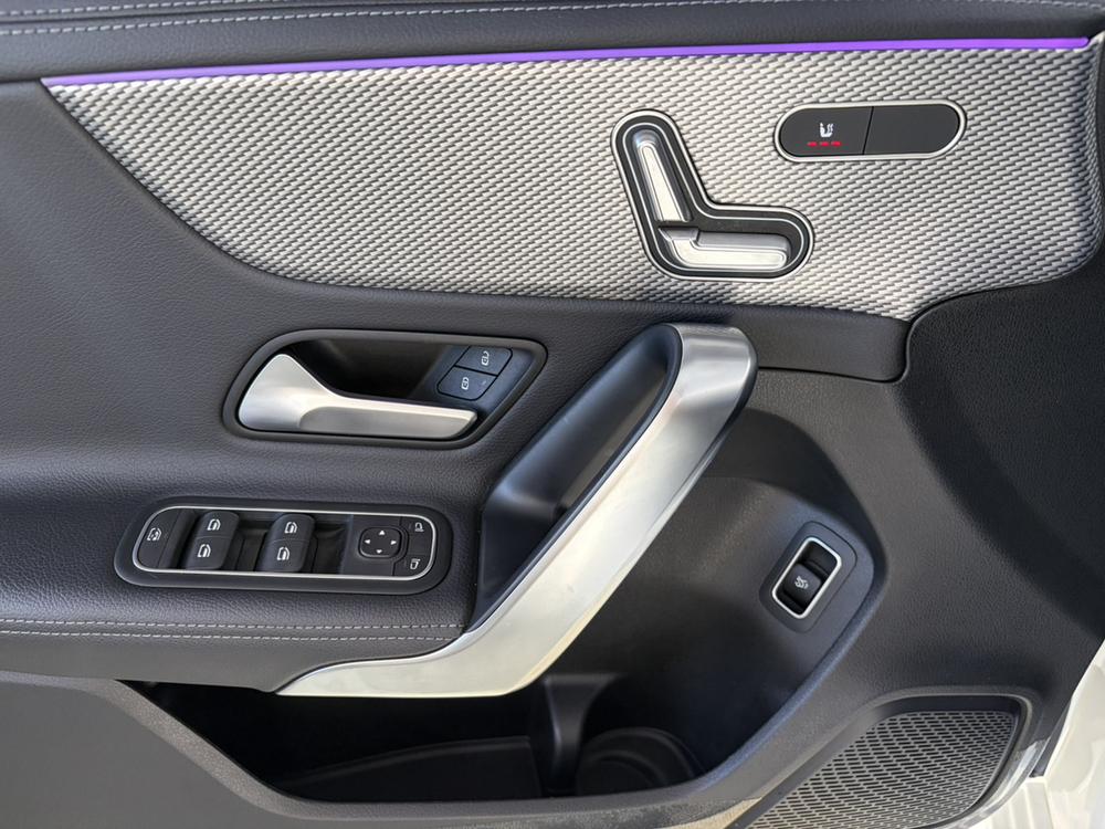 Mercedes-Benz Mercedes-Benz A-Class