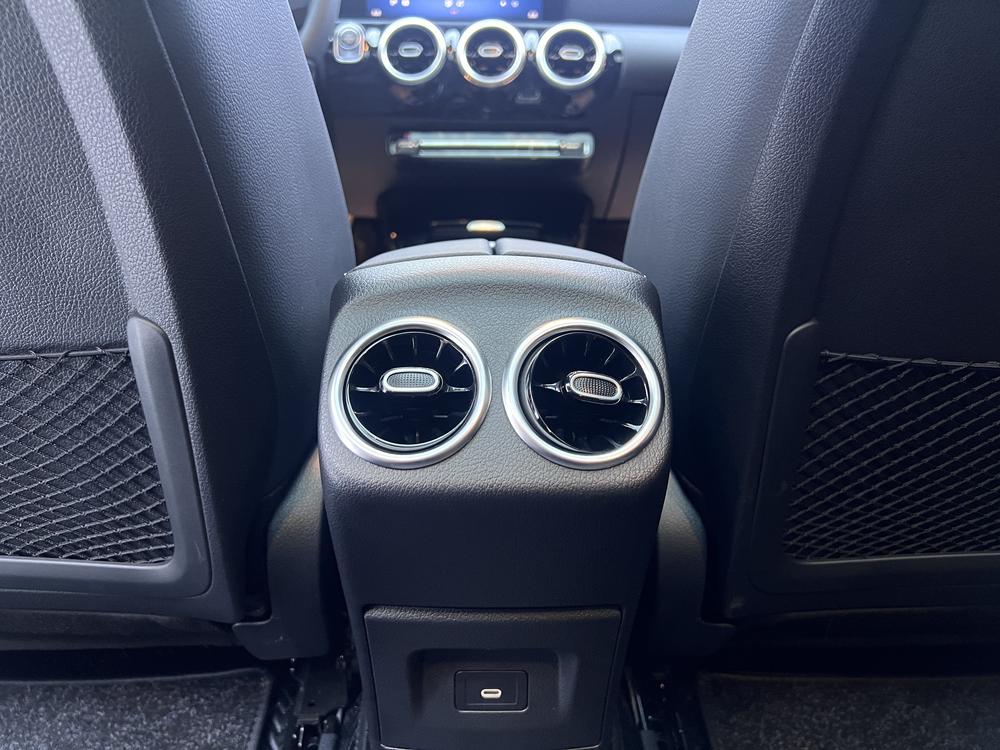 Mercedes-Benz Mercedes-Benz A-Class