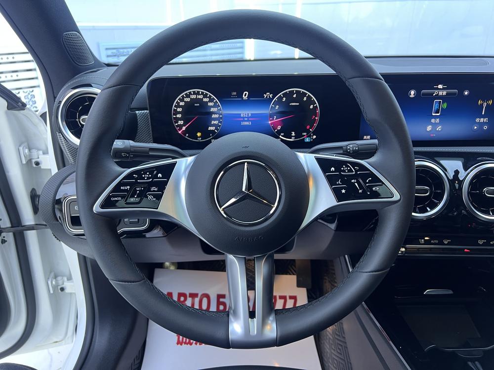 Mercedes-Benz Mercedes-Benz A-Class