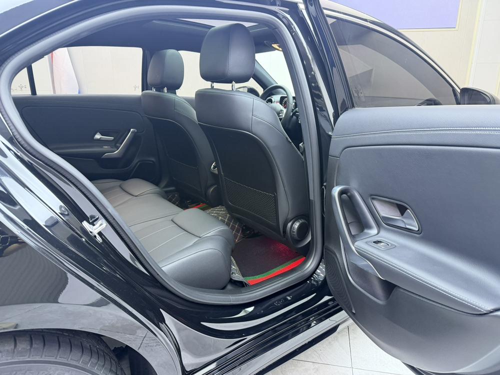 Mercedes-Benz Mercedes-Benz A-Class