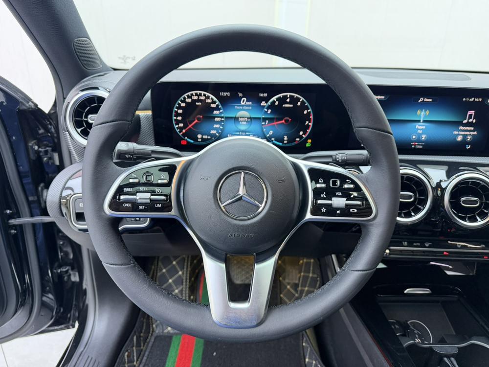 Mercedes-Benz Mercedes-Benz A-Class