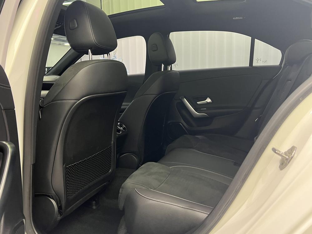 Mercedes-Benz Mercedes-Benz A-Class