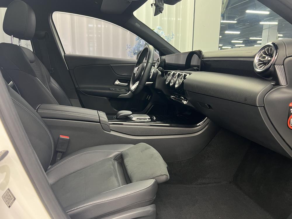 Mercedes-Benz Mercedes-Benz A-Class