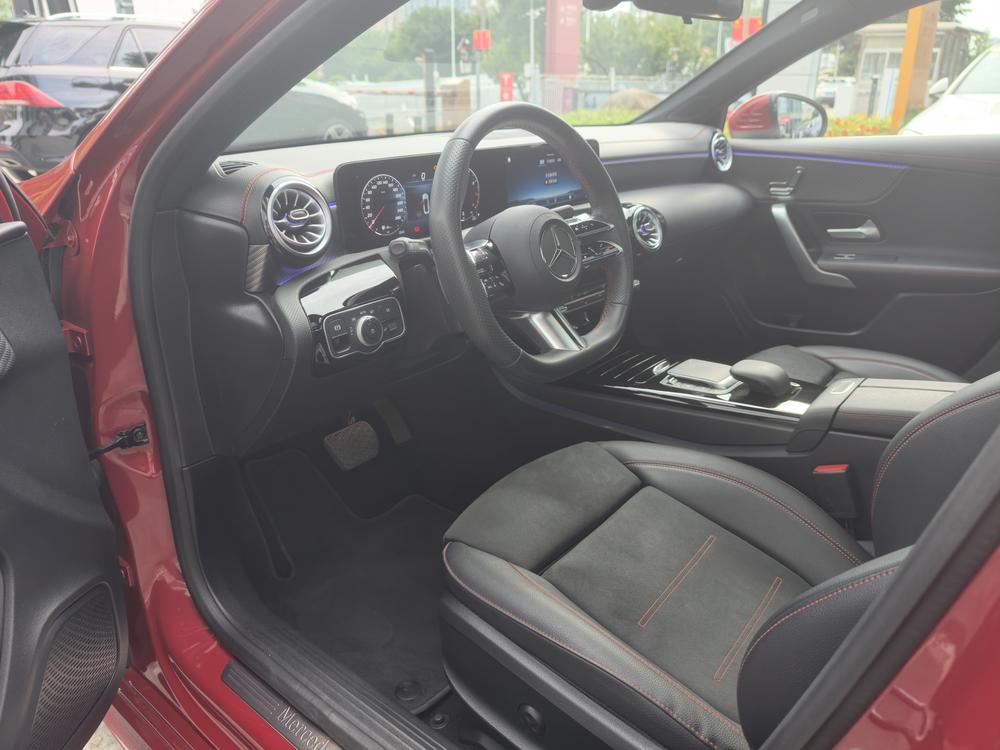 Mercedes-Benz Mercedes-Benz A-Class