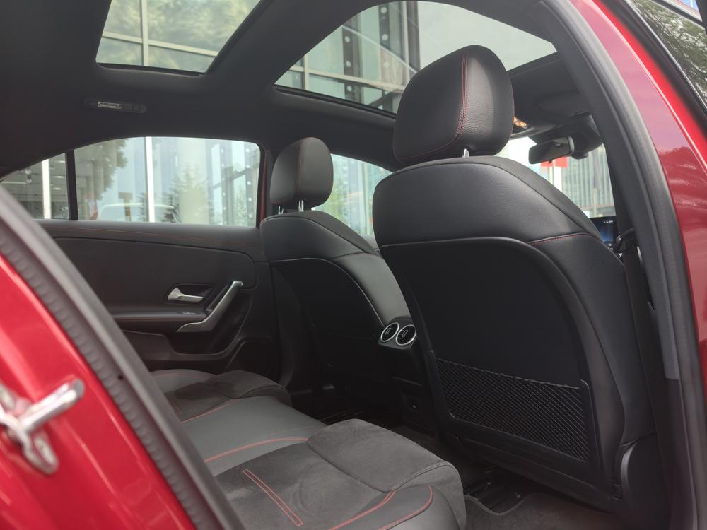 Mercedes-Benz Mercedes-Benz A-Class