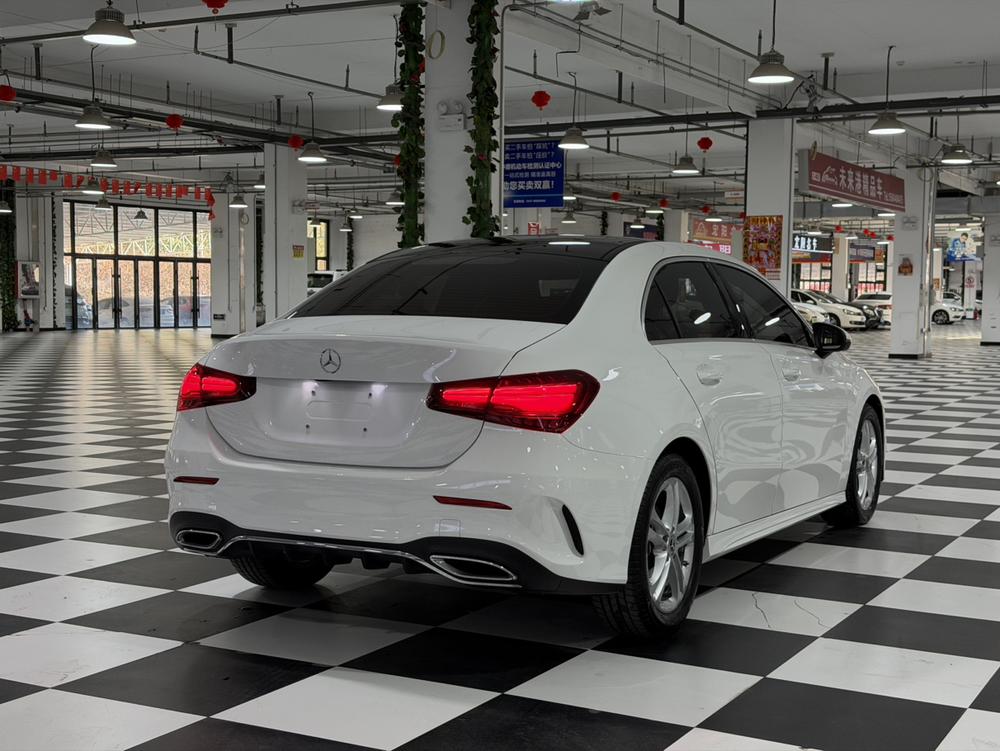 Mercedes-Benz Mercedes-Benz A-Class