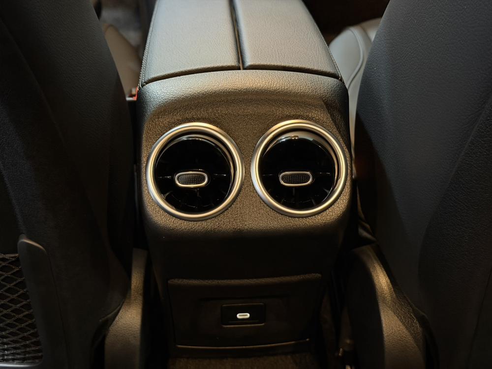 Mercedes-Benz Mercedes-Benz A-Class