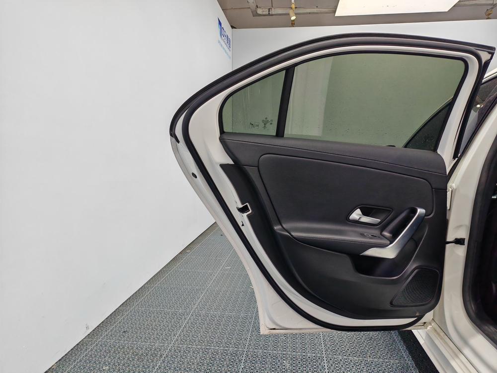 Mercedes-Benz Mercedes-Benz A-Class