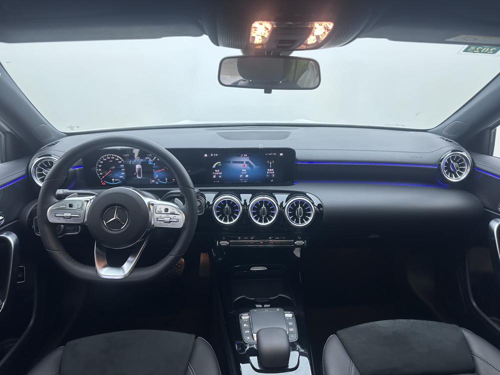 Mercedes-Benz Mercedes-Benz A-Class