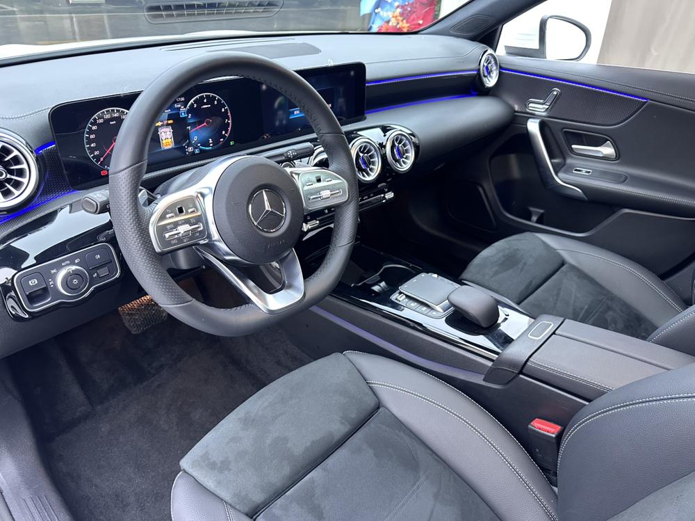 Mercedes-Benz Mercedes-Benz A-Class