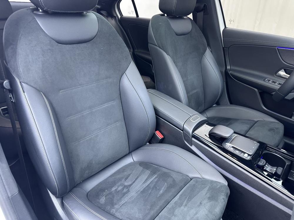 Mercedes-Benz Mercedes-Benz A-Class