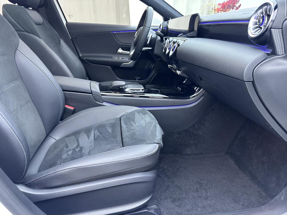 Mercedes-Benz Mercedes-Benz A-Class