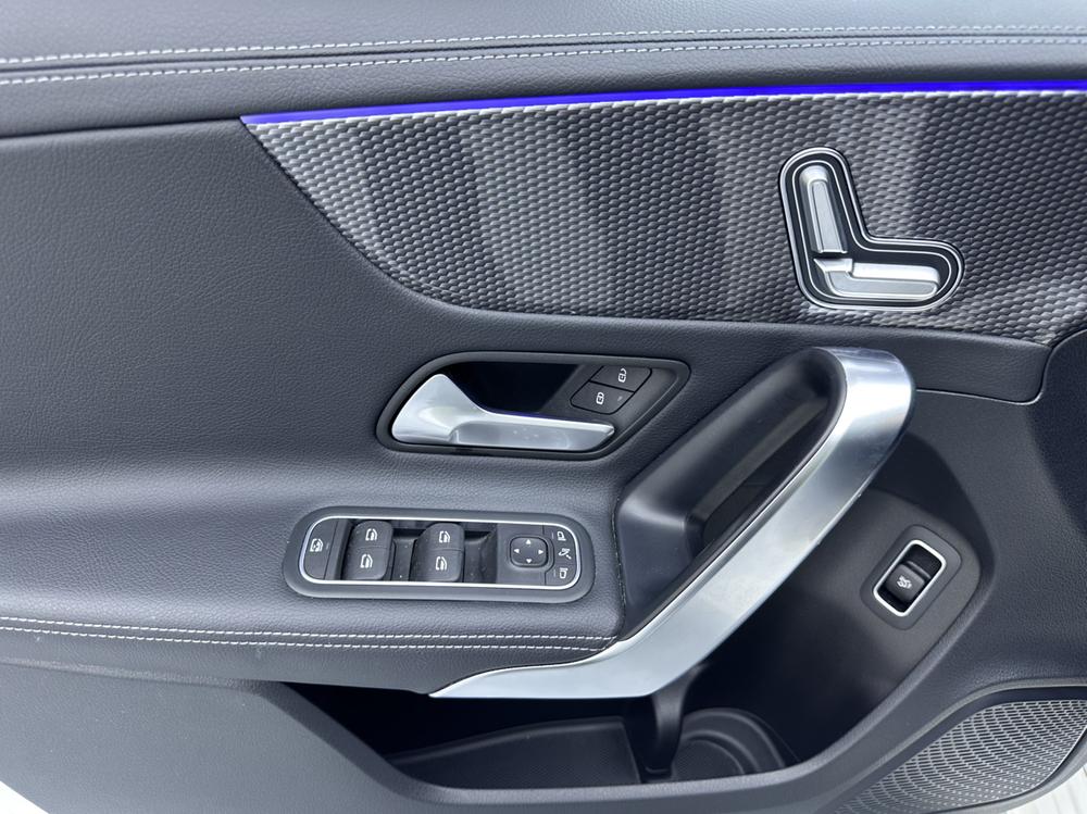 Mercedes-Benz Mercedes-Benz A-Class