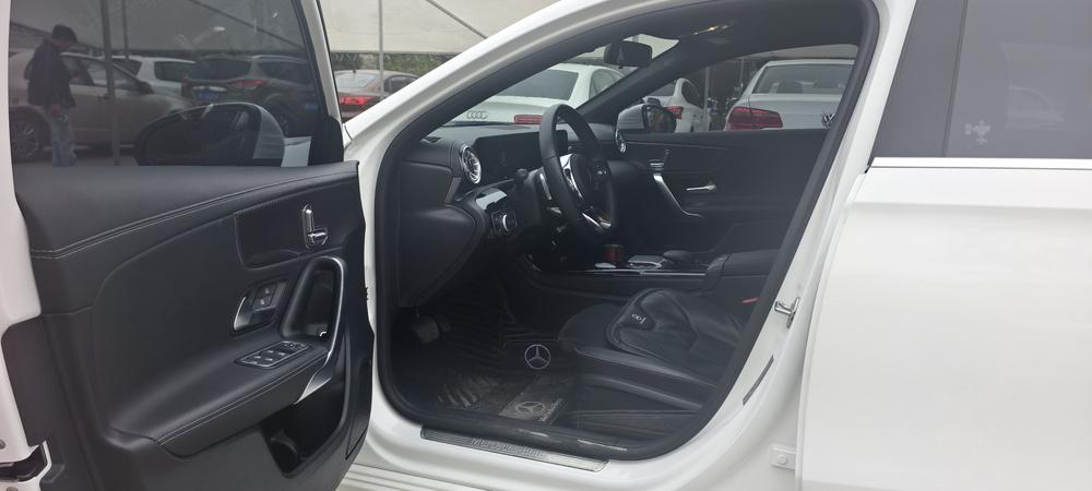Mercedes-Benz Mercedes-Benz A-Class