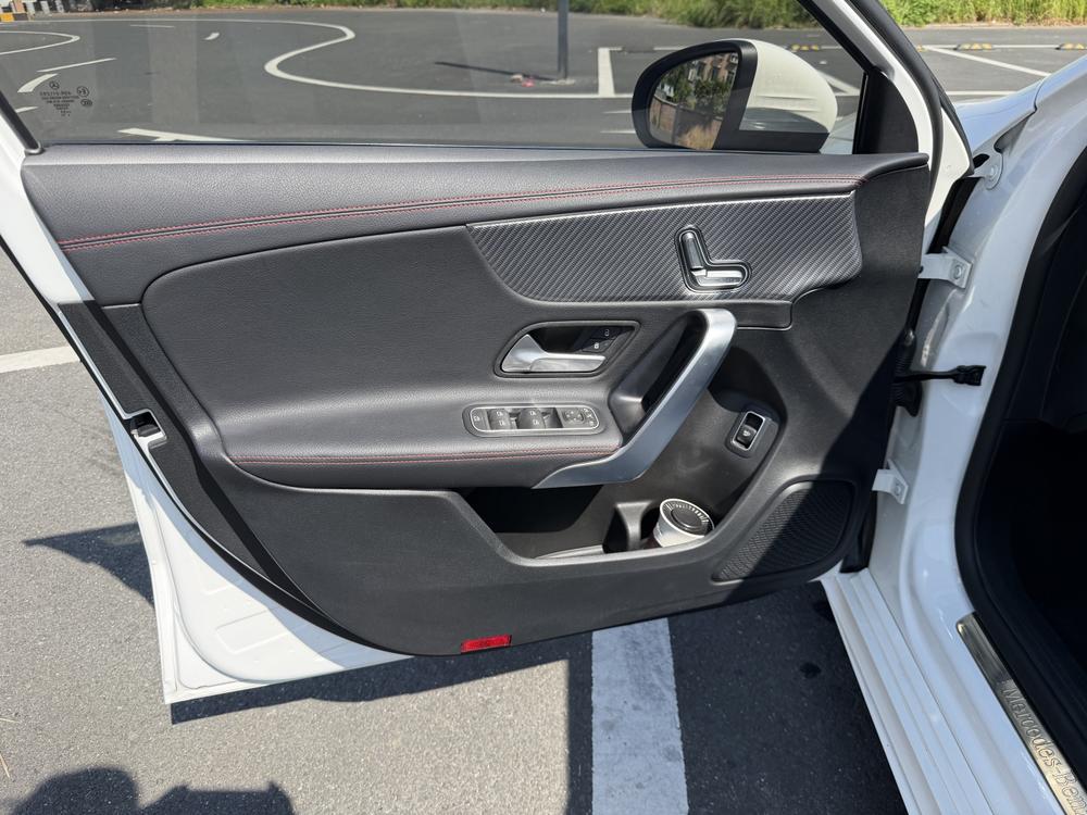 Mercedes-Benz Mercedes-Benz A-Class