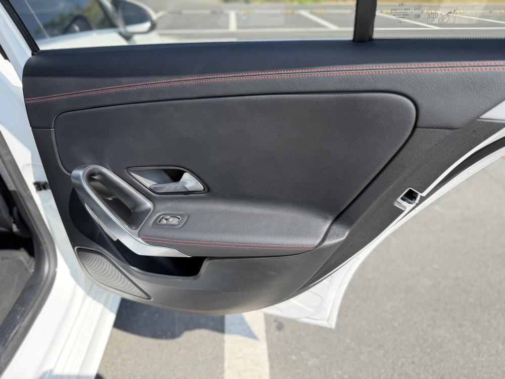 Mercedes-Benz Mercedes-Benz A-Class