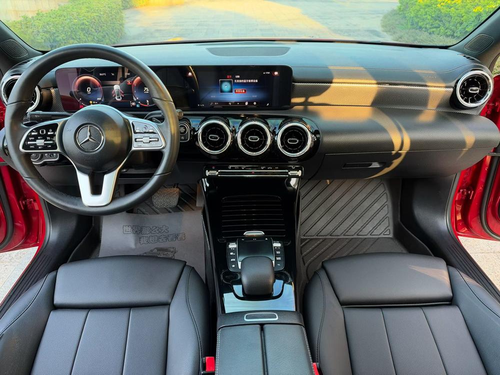 Mercedes-Benz Mercedes-Benz A-Class