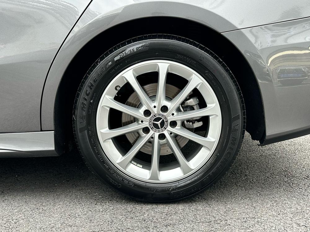 Mercedes-Benz Mercedes-Benz A-Class
