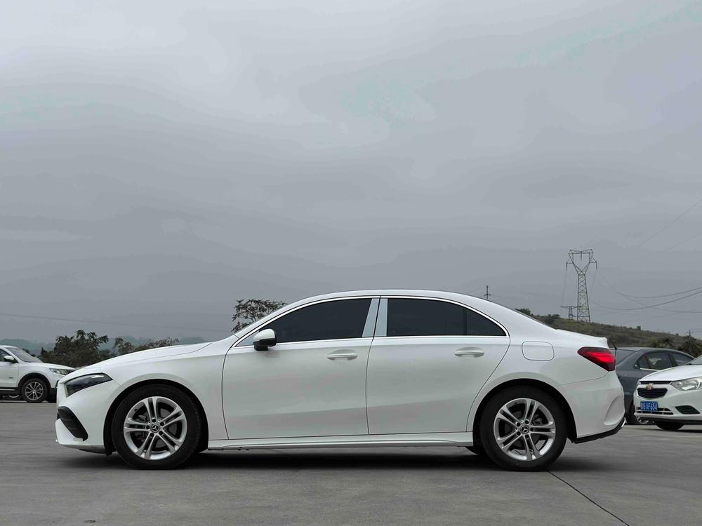 Mercedes-Benz Mercedes-Benz A-Class