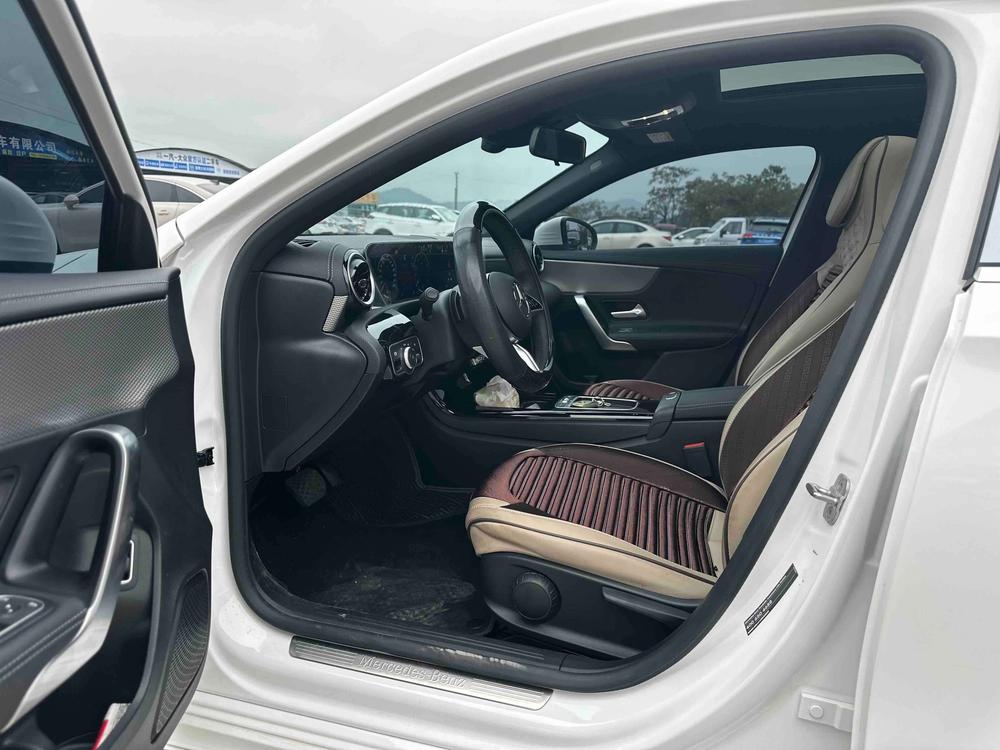 Mercedes-Benz Mercedes-Benz A-Class