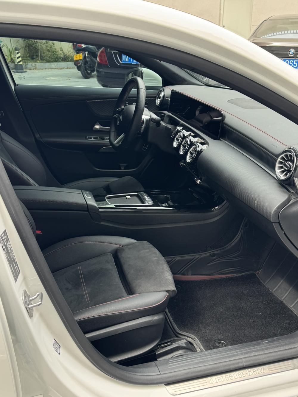 Mercedes-Benz Mercedes-Benz A-Class