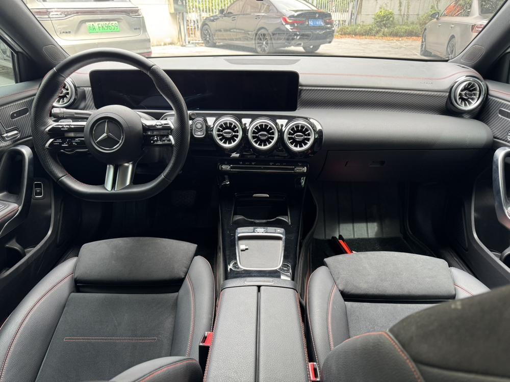 Mercedes-Benz Mercedes-Benz A-Class