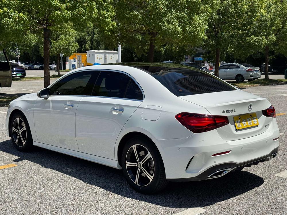 Mercedes-Benz Mercedes-Benz A-Class