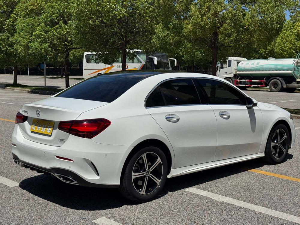 Mercedes-Benz Mercedes-Benz A-Class