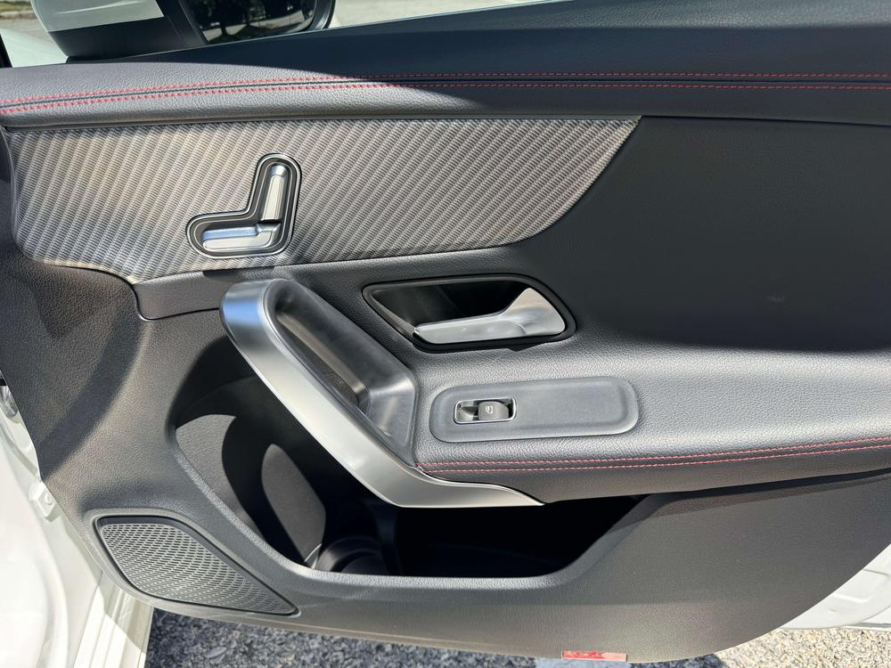 Mercedes-Benz Mercedes-Benz A-Class