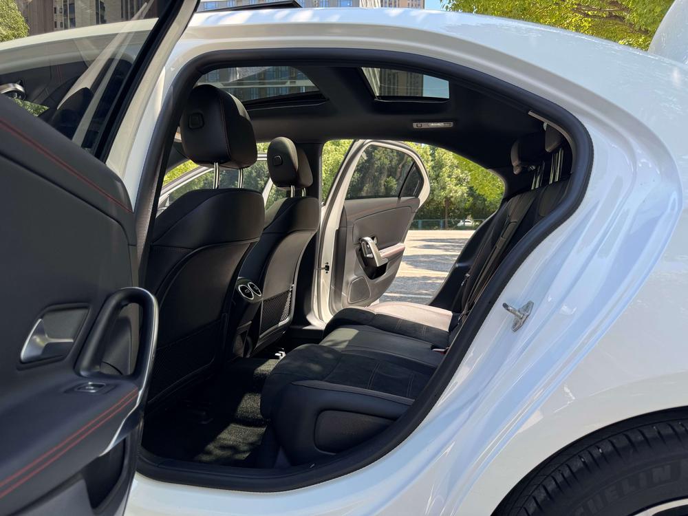 Mercedes-Benz Mercedes-Benz A-Class