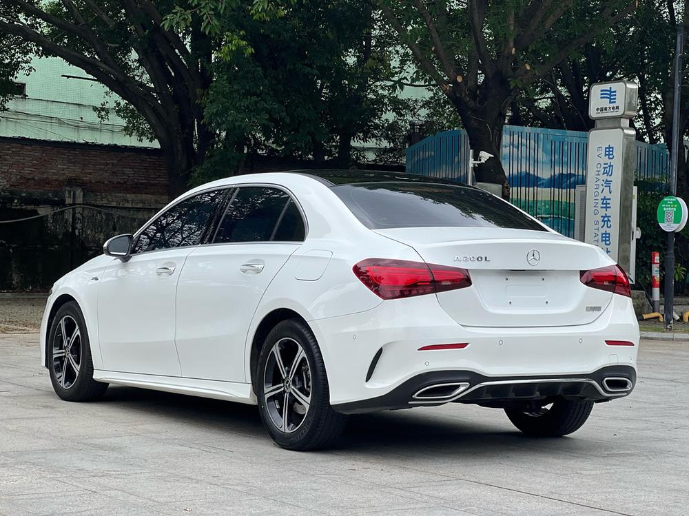 Mercedes-Benz Mercedes-Benz A-Class