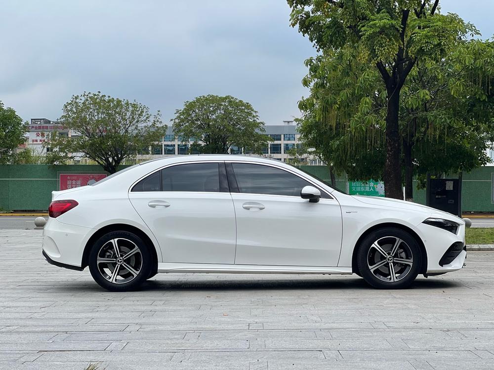 Mercedes-Benz Mercedes-Benz A-Class