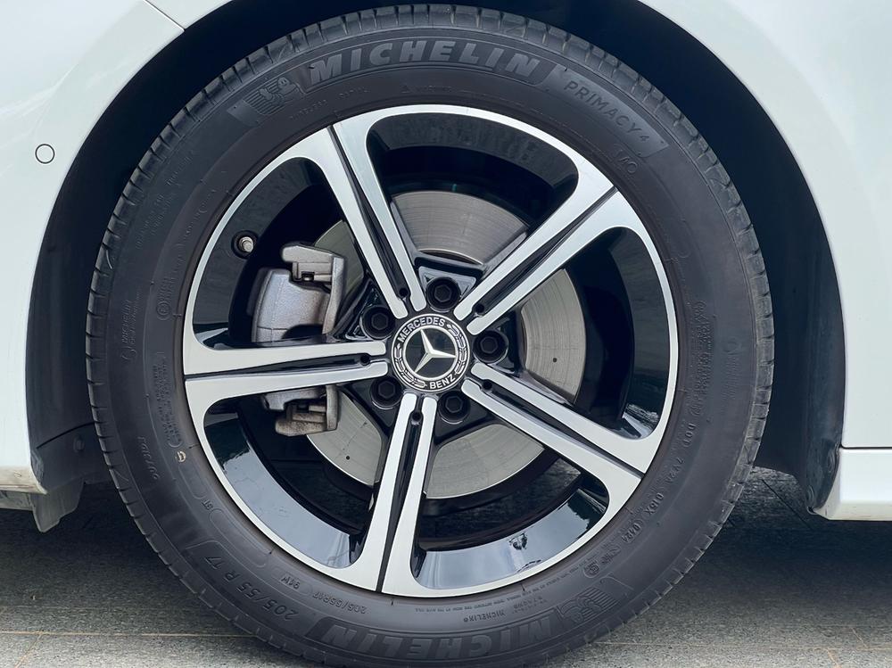 Mercedes-Benz Mercedes-Benz A-Class