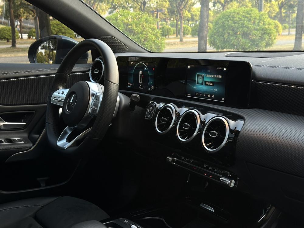 Mercedes-Benz Mercedes-Benz A-Class