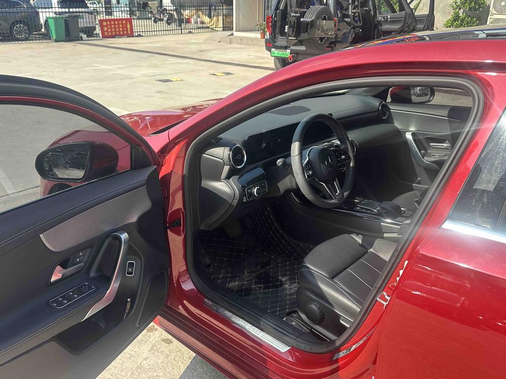 Mercedes-Benz Mercedes-Benz A-Class