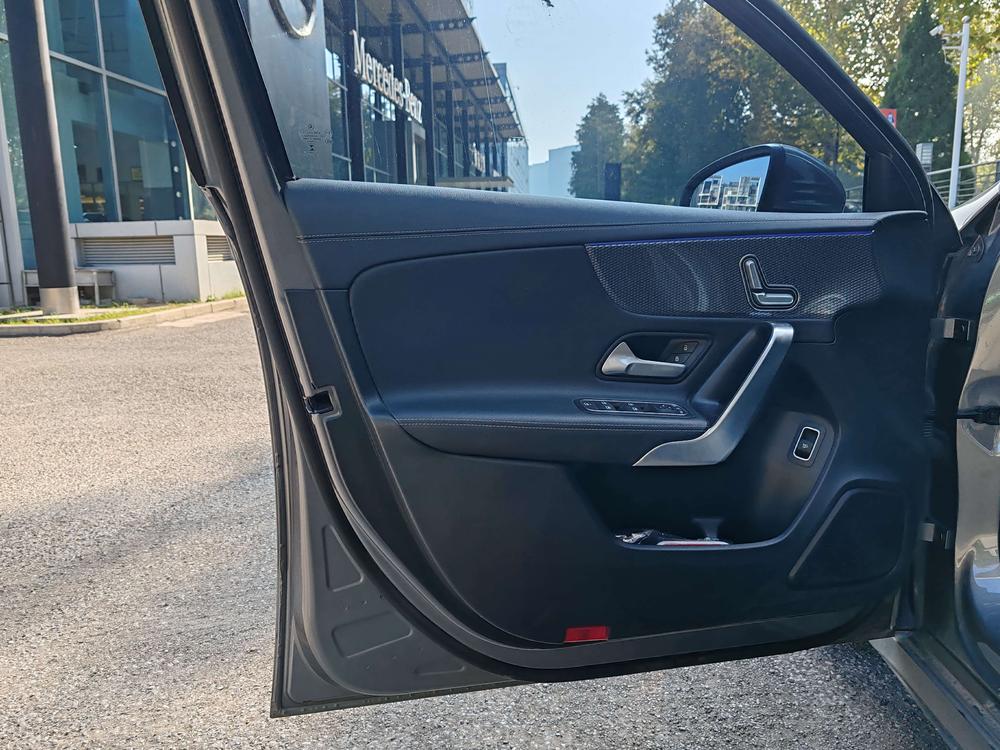 Mercedes-Benz Mercedes-Benz A-Class