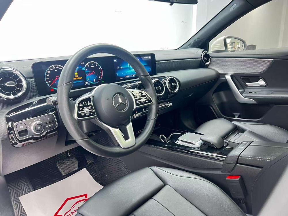 Mercedes-Benz Mercedes-Benz A-Class