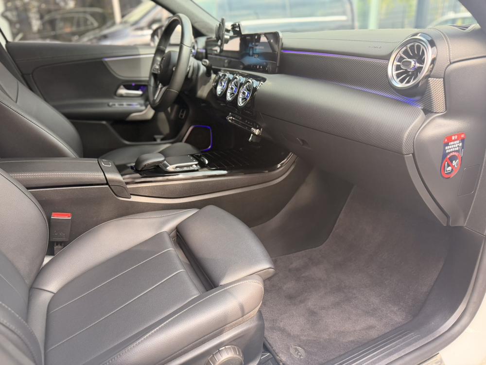 Mercedes-Benz Mercedes-Benz A-Class