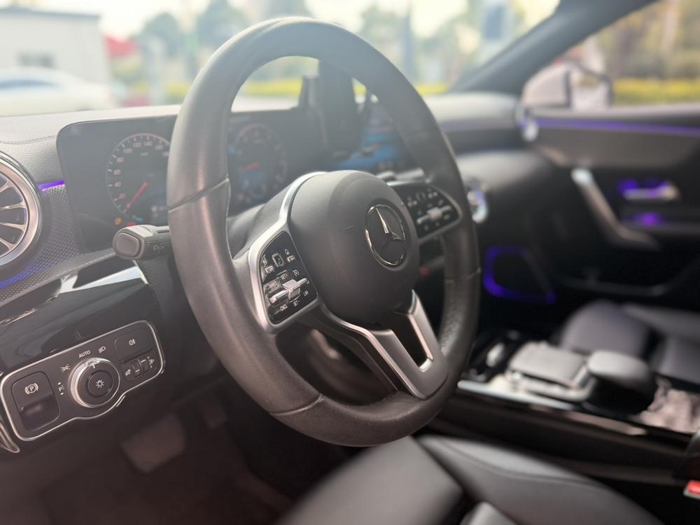Mercedes-Benz Mercedes-Benz A-Class