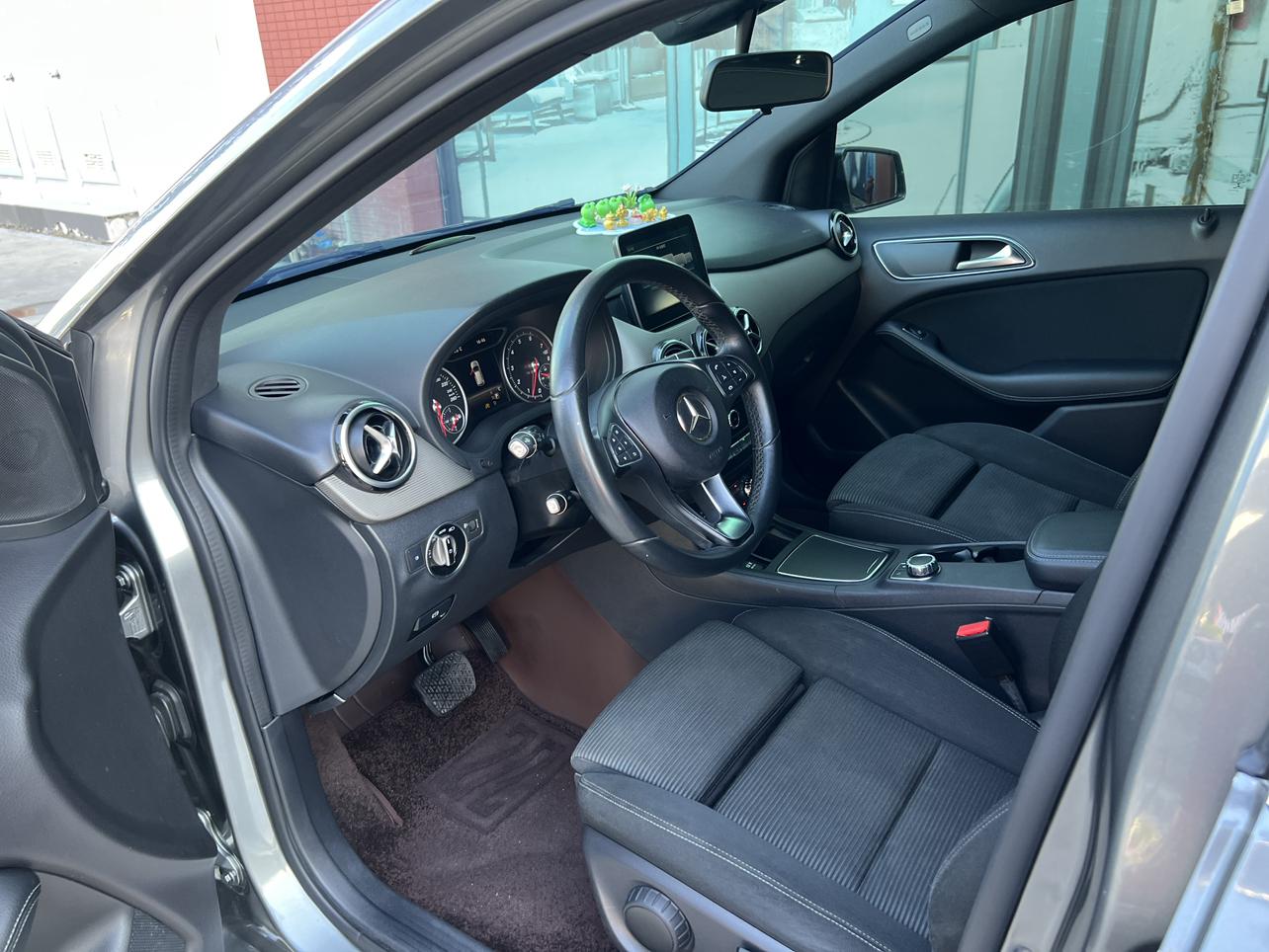 Mercedes-Benz Mercedes-Benz B-Class