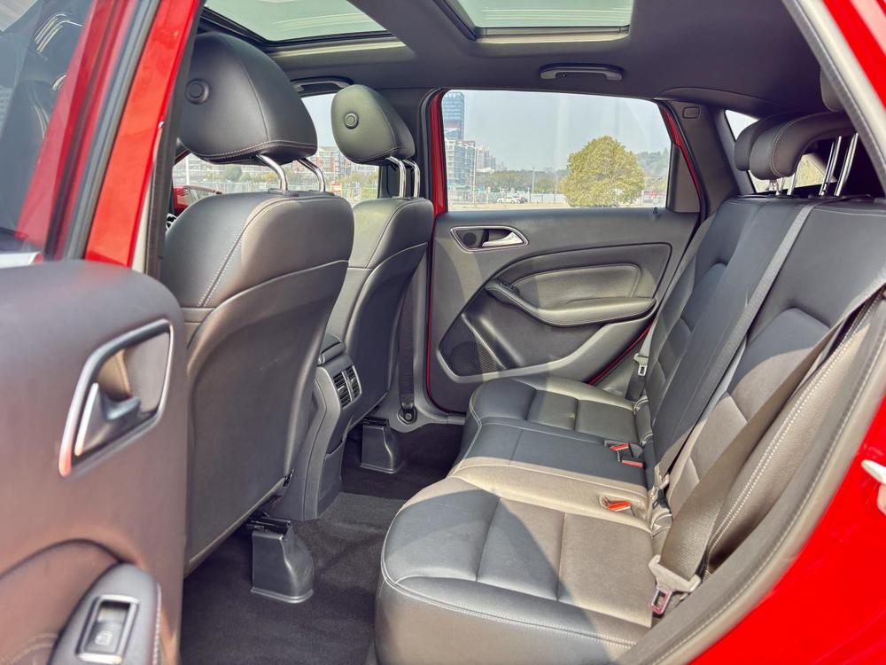 Mercedes-Benz Mercedes-Benz B-Class