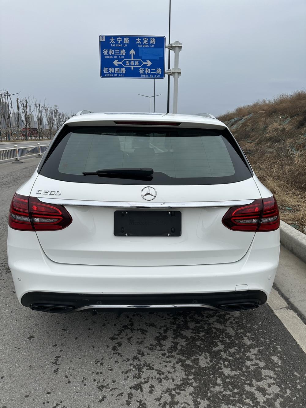 Mercedes-Benz Mercedes-Benz C-Class (Import)