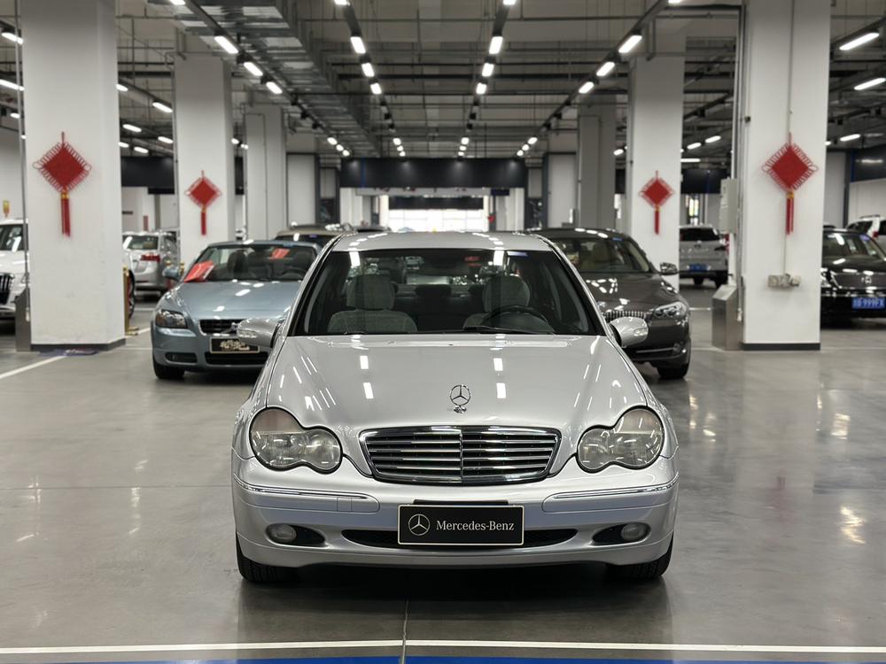Mercedes-Benz Mercedes-Benz C-Class (Import)