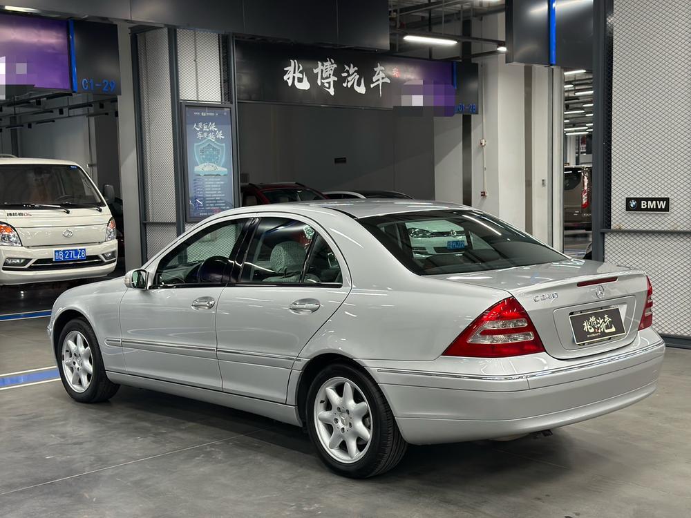 Mercedes-Benz Mercedes-Benz C-Class (Import)