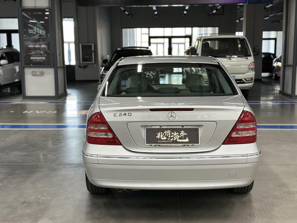 Mercedes-Benz Mercedes-Benz C-Class (Import)