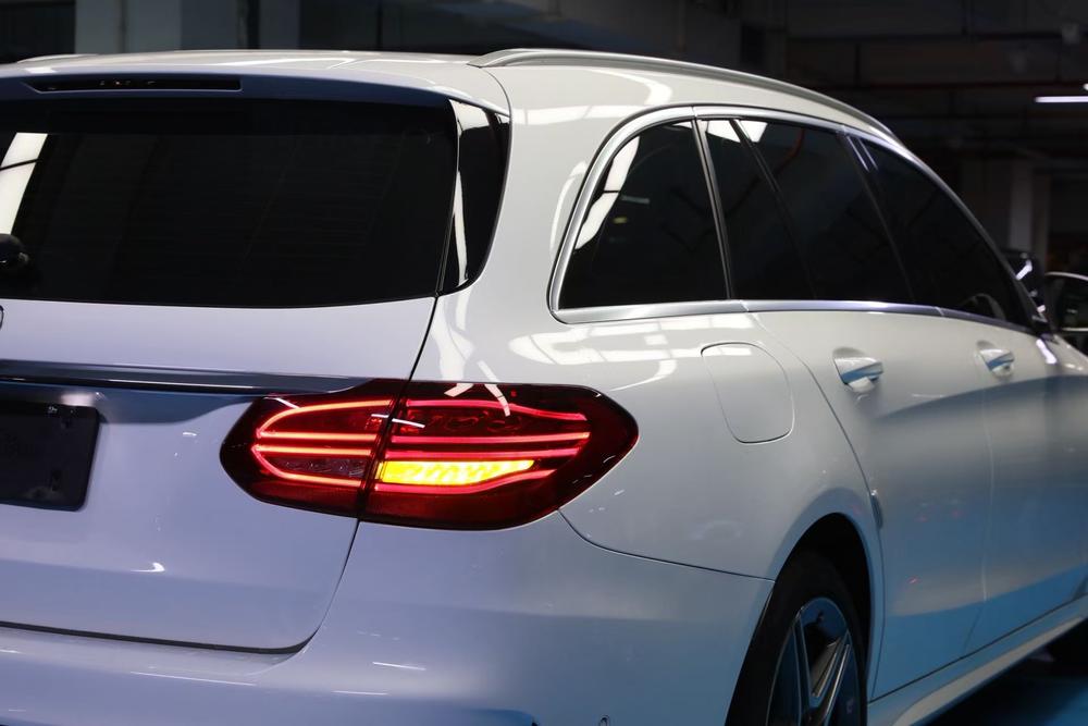 Mercedes-Benz Mercedes-Benz C-Class (Import)