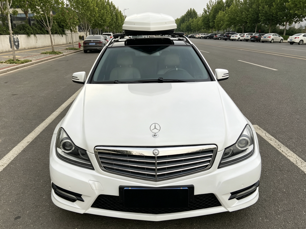 Mercedes-Benz Mercedes-Benz C-Class (Import)