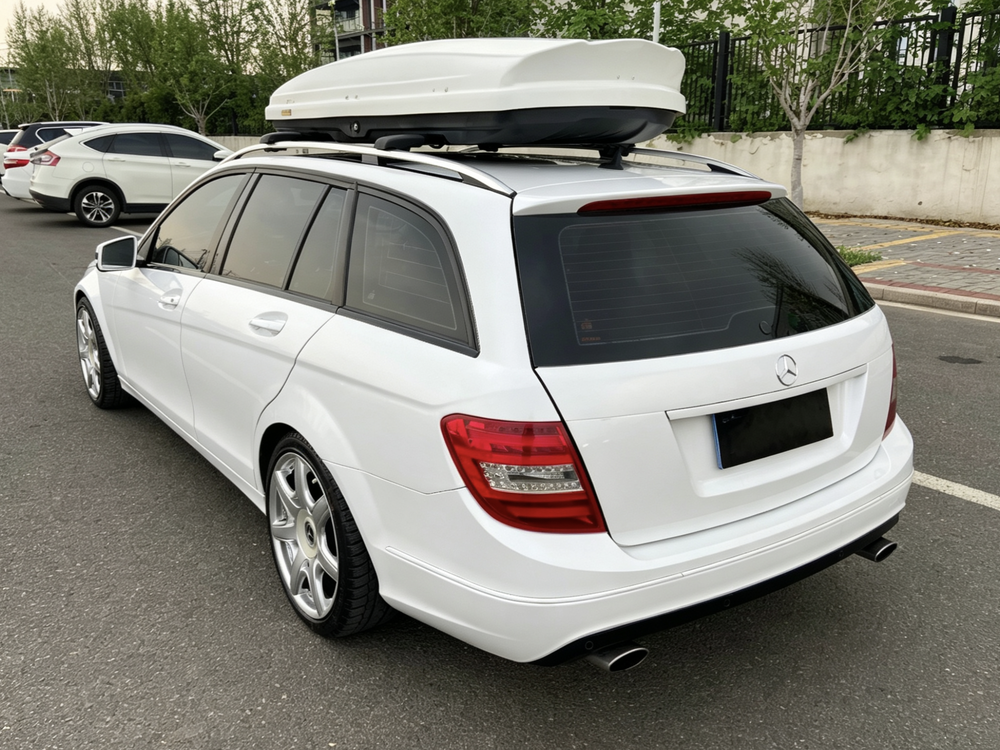 Mercedes-Benz Mercedes-Benz C-Class (Import)