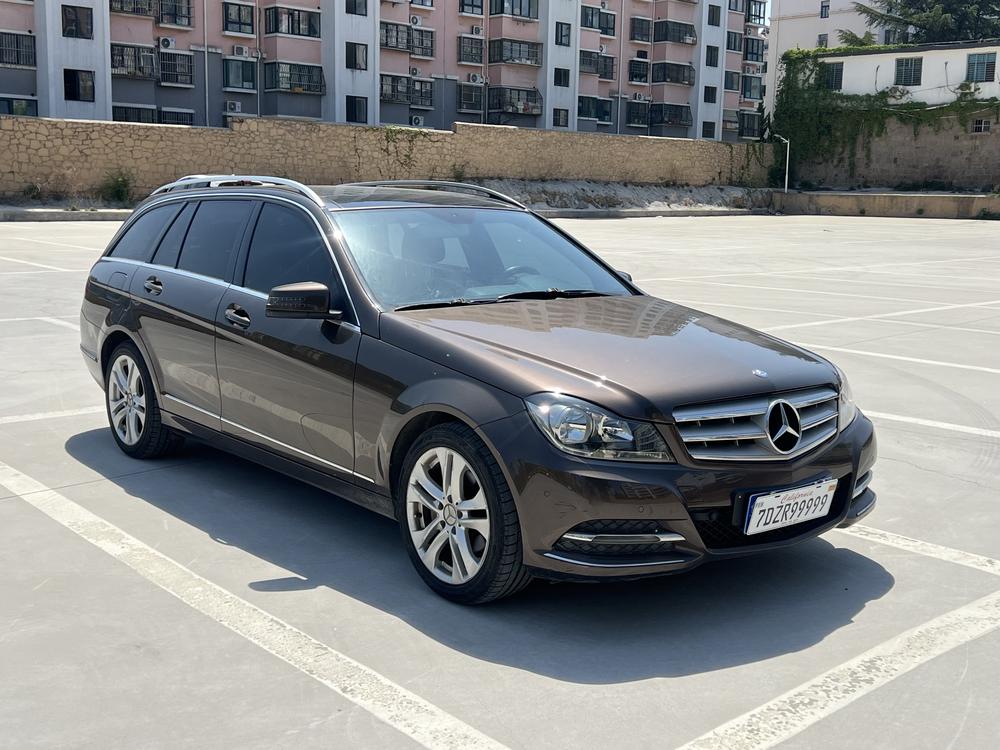 Mercedes-Benz Mercedes-Benz C-Class (Import)